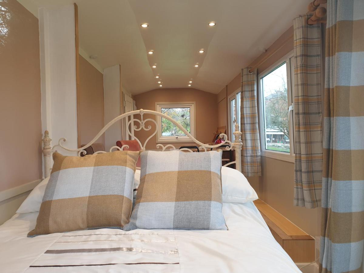 Riverside Cabin In Shropshire Oswestry Kültér fotó