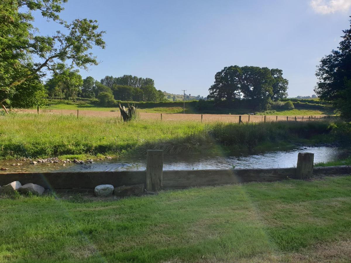 Riverside Cabin In Shropshire Oswestry Kültér fotó