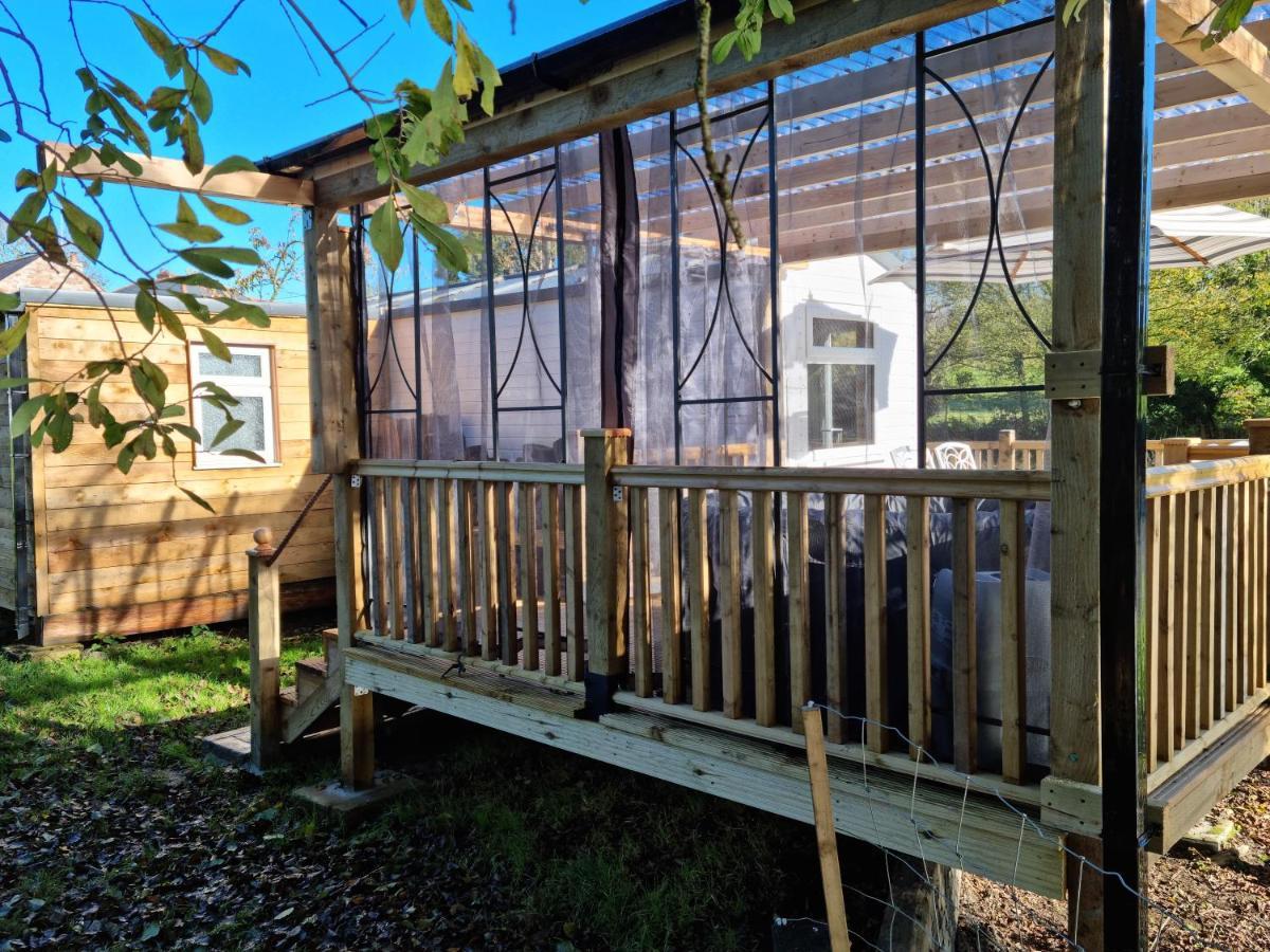 Riverside Cabin In Shropshire Oswestry Kültér fotó