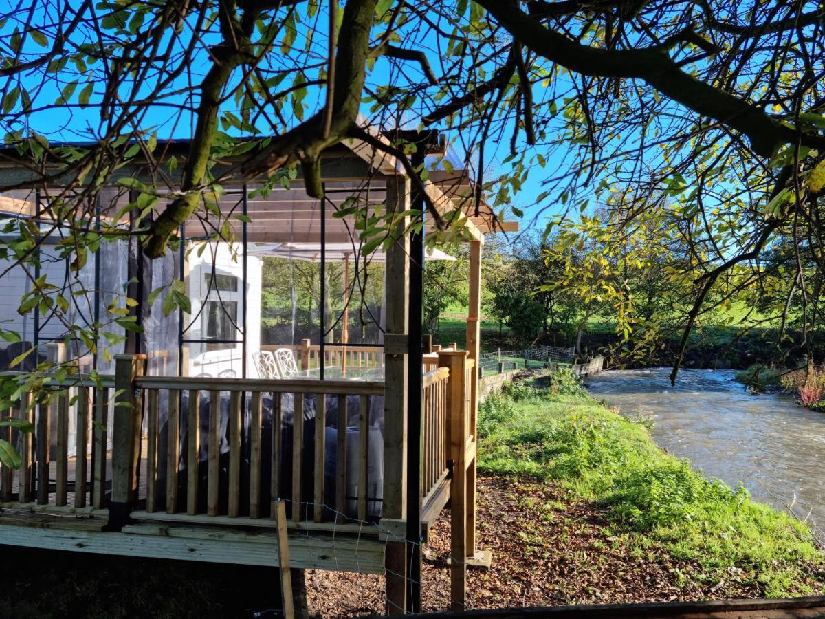 Riverside Cabin In Shropshire Oswestry Kültér fotó